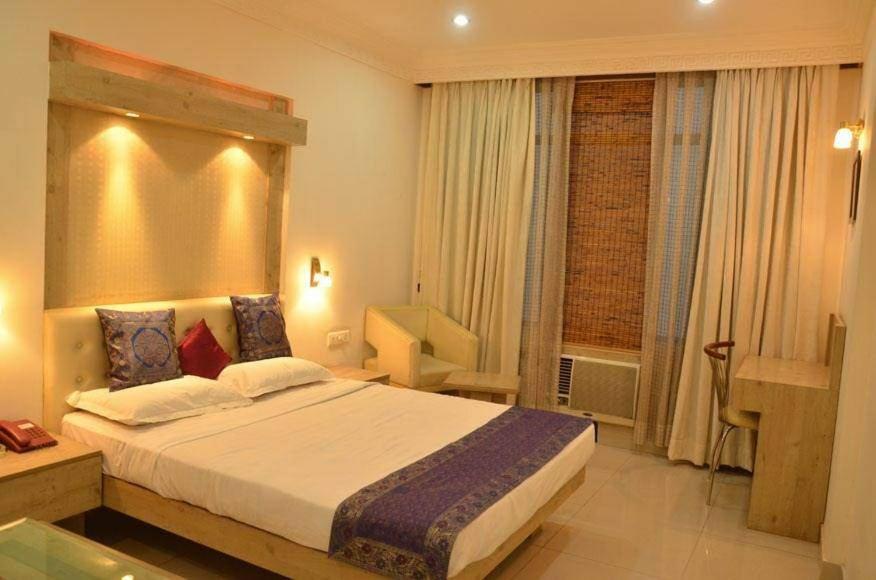 Rass Hotel Kanpur Dış mekan fotoğraf