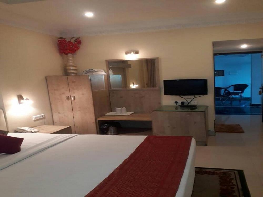 Rass Hotel Kanpur Dış mekan fotoğraf