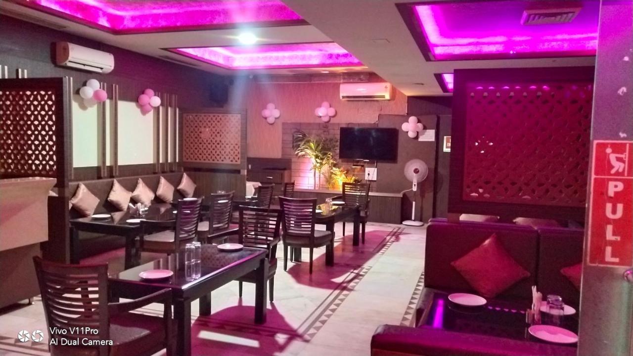 Rass Hotel Kanpur Dış mekan fotoğraf