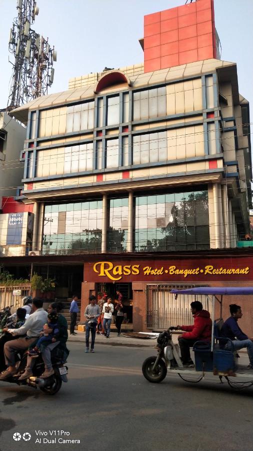Rass Hotel Kanpur Dış mekan fotoğraf